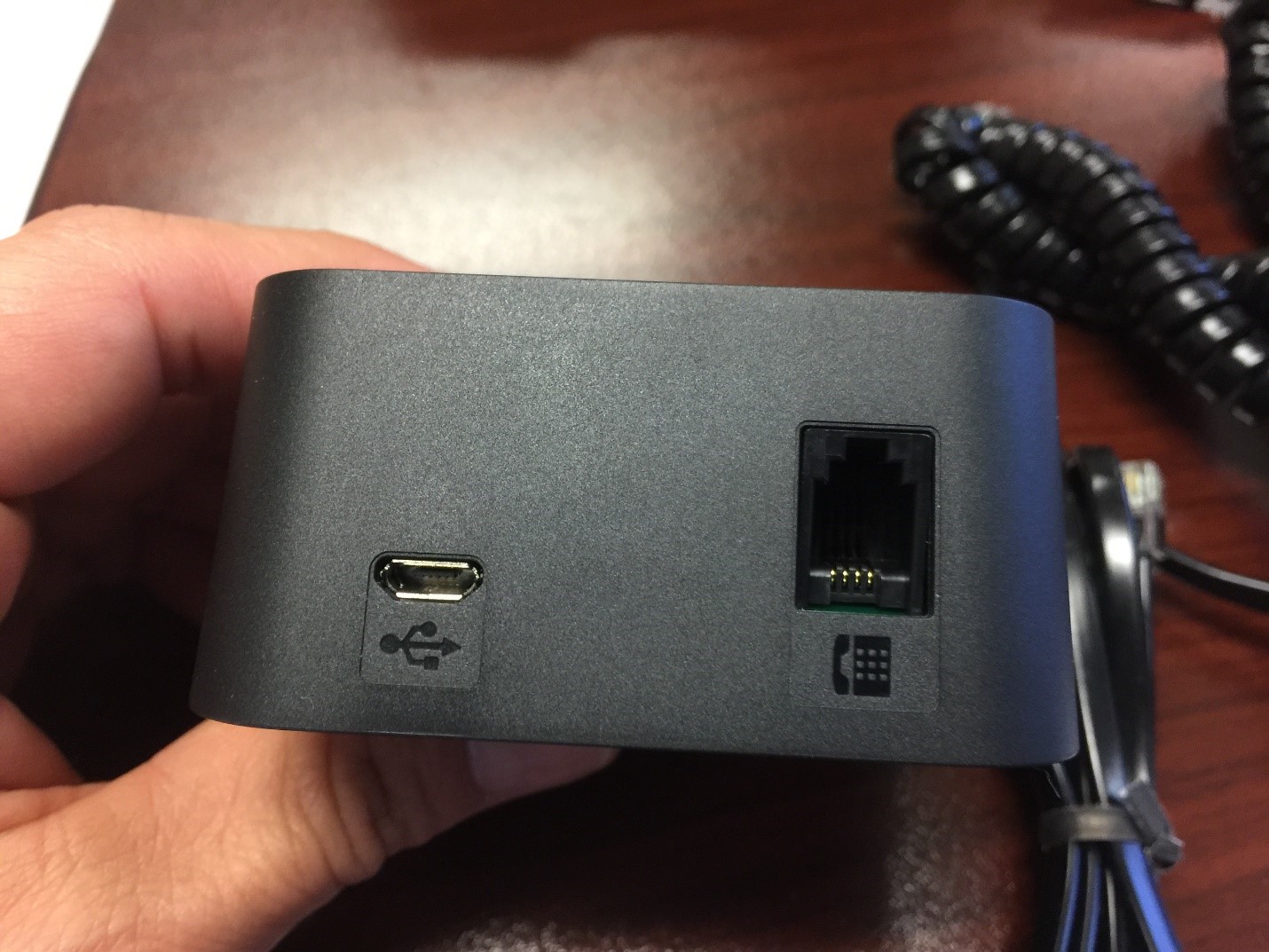 Plantronics MDA100 QD connect Plantronics Headsets to Desk phone AND