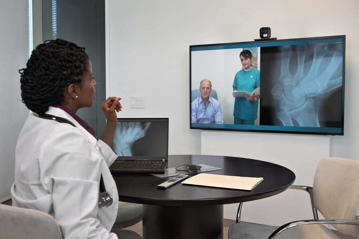 Poly Eagleeye Healthcare Lifestyle telehealth
